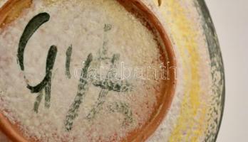 Iparművészeti Vállalatos falitálka, stilizált alakokkal, mázas kerámia, jelzett, hibátlan, 21x18 cm