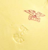 Körmöcbányai szecessziós dísztányér, mázas, jelzett, kis mázhibával, d: 18,5 cm