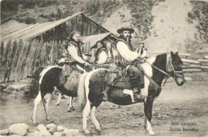 Jazda huculów / Carpathian Hucul (Hutsul) folklore on horseback + M. kir. V/4. népf. hadtápzalj. 2. század