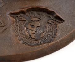 Jelzett bronz kisplasztika (BNV 86. Nagydíj), m: 35 cm