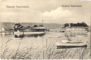 1907 Keszthely, Balaton fürdő, fürdőházak, csónakok. Sujánszky József kiadása