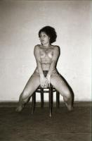 cca 1973 Ismerkedés a szabadsággal, szolidan erotikus felvételek, 4 db vintage fotó + 6 db vintage n...