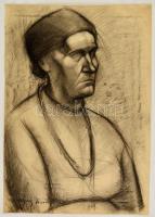 Egry jelzéssel: Női portré. Szén, papír, felcsavarva, 60×43 cm