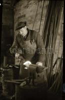 cca 1960 Kecskemét és városkörnyéki felvételek, 21 db szabadon felhasználható vintage negatív, 6x6 c...