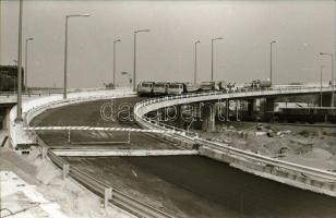 1982. szeptember 15. Budapest, az M3-as autópálya bevezető szakaszának építése a Hungária úti csomóp...