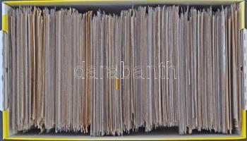 Szép művészeti képeslap gyűjtemény hagyatékból, több mint 500 db zömmel a 10-es 20-as évekből, közte...