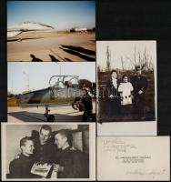 cca 1909-1990 Vegyes katonai fotó tétel + névjegykártya, összesen 5 db