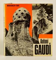 Moravánszky Ákos: Antoni Gaudí. Bp., 1980. Akadémiai. Kiadói egészvászon kötésen, papír védőborítóval.