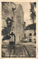 Seebenstein, Burg Seebenstein, Schloßhof. Franz Mörtl / castle courtyard (fl)