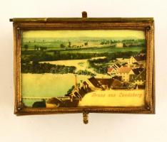 Gruss aus Landberg feliratú, díszes réz ékszertartó doboz, kis sérüléssel a talpán, 9,5x6,5x5,5 cm