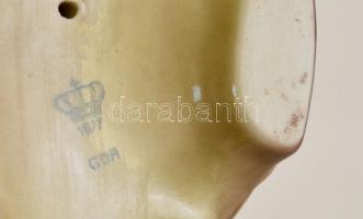 Lippelsdorf kalapos hölgy, kézzel festett, jelzett, hibátlan, m: 27,5 cm