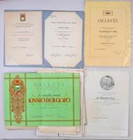 Vegyes szocialista kitüntetésekhez tartozó adományozói oklevél tétel, közte "Az Oktatásügy Kivá...