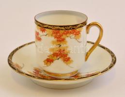 Jelzett japán mokkás készlet, plusz csészével és aljjal, részben kézzel festett, kopott