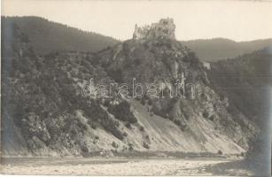 Óváralja, Nezbudská Lúcka, Óvár, Stary Hrad; várrom / castle ruins. photo