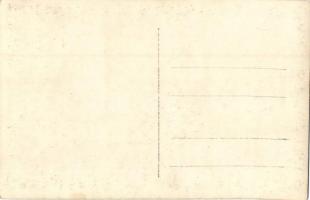 Szepesváralja, Spisské Podhradie; várrom kirándulókkal / castle ruins with hikers. Kopasz photo