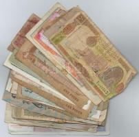 Vegyes: 62db-os külföldi papírpénz tétel T:IV-V
Mixed: 62pcs of foreign paper money C:G-Po