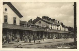 Zólyom, Zvolen; Stanica / Vasútállomás, vasutasok / railway station, railwaymen (EK)