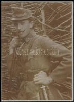 cca 1930 Osváth Endre miniszteri tanácsos díszmagyarban. Nagyméretű fotó + ugyanő az I. világháborúb...