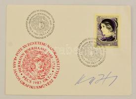 Kass János (1927-2010): Hermann Boerhaave alkalmi bélyegzéses levélboríték a bélyegtervező és kiállító Kass János saját kezű aláírásával