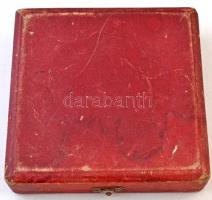 Szentesy Hiesz Géza (1896-1975) 1956. "Bartók" egyoldalas Br érem, hátoldalon gravírozva &...