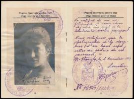 1924 Román Királyság által kiállított fényképes útlevél, bejegyzésekkel, okmánybélyegekkel / Romanian passport