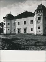 Magyarországi várak: Diósgyőr, Visegrád, Kisnána, Boldogkőváralja, stb., 11 db sajtófotó, hátuljukon...