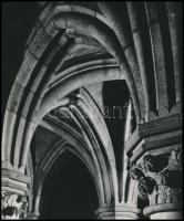 Magyarországi templomok: Nagybörzsöny, Vác, Vizsoly, stb., 6 db sajtófotó, hátuljukon feliratozva, k...