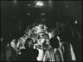 cca 1960-1970 Magyarországi életképek, 10 db sajtófotó (Fábri Péter), hátuljukon feliratozva, kb. 18...