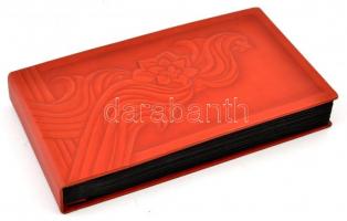 cca 1980 Erotikus és pornográf polaroid fotókat tartalmazó fotóalbum, 60 db képpel, képméret:8x8 cm ...