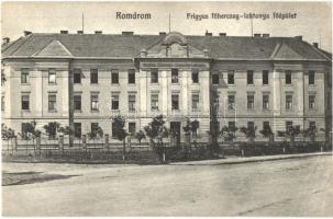 Komárom, Komárnó; Frigyes főherceg lovassági laktanya főépülete / K.u.K. military cavalry barracks
