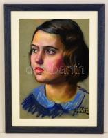 Joachim József (1897-1954): Leány portréja, pasztell, papír, jelzett, paszpartuban, üvegezett fa keretben, 34×23,5 cm