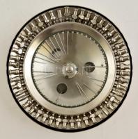 Fém injekciós tű tartó doboz, 48 férőhellyel, benne többféle injekciós tűvel