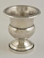 Ezüst tojástartó. Jelzett, súlyozott / Silver egg holder. Marked, weighter bruttó 64,9 g, 7 cm