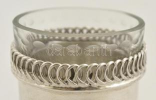 Ezüst tojástartó kristály betéttel. Nettó 49,3 g, m: 7 cm / Silver egg holder with glass part. Net 4...