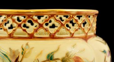 Zsolnay virág mintás áttört kaspó, kézzel festett, jelzett, hibátlan. Sign: Héde Gyöngyi, m:17 cm, d...