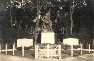 1928 Békéscsaba, Hősök szobra. photo