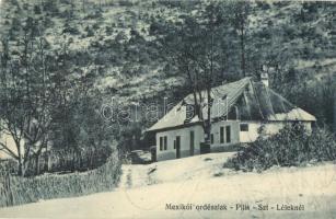 Pilisszentlélek, Huta (Esztergom); Mexikói erdészlak télen. Dietrich József felvétele + hátoldalon a &quot;Szögesek&quot; MTE turistacsoport dombornyomott jelvényének képe aláírásokkal