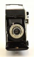 cca 1955 Kodak Junior I fényképezőgép Kodette III zárral, eredeti bőr tokjában, jó, működőképes álla...