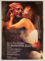 1975-1992 Nagy vegyes magyar és külföldi filmplakát tétel, összesen 30 db, közte nagyméretű filmfotó...