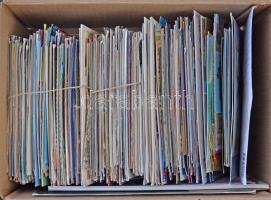Egy cipősdoboznyi MODERN külföldi városképes lap / A shoe box of modern postcards from Europe and ot...