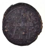Római Birodalom / Ticinum / I. Constantius 305. AE Follis (7,58g) T:2,2-
Roman Empire / Ticinum / C...
