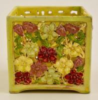 Fischer Emil áttört szögletes kaspó, kézzel festett mázas porcelánfajansz, jelzett, hajszálrepedésse...