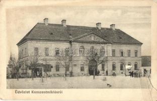 13 db régi magyar és történelmi magyar városképes lap, vegyes minőség (Dévény, Komárom, Budapest, Zs...