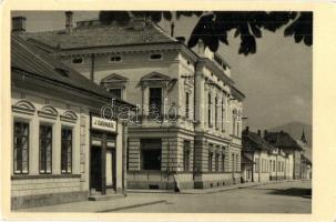 Turócszentmárton, Turciansky Svaty Martin; városháza, J. Gasparik üzlete / Národny dom / town hall, shop