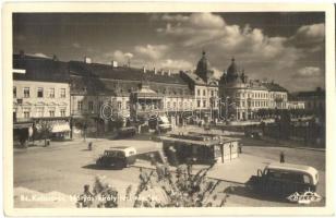 1940 Kolozsvár, Cluj; Mátyás király tér, Columbia, Capitol, Unio, Horváth üzlete, étterem, cukrászda, autóbusz / square, hotel, shops, restaurant, pastry shop, autobus. Belle photo + 1940 Kolozsvár visszatért So. Stpl.