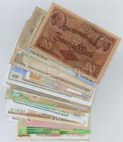 ~40db-os vegyes bankjegy tétel, közte Svájc, Argentína, Franciaország, Horvátország, Ukrajna, Szudán...