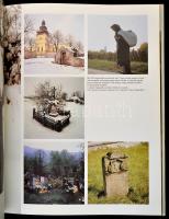 Szelényi Károly: Tokaj és vidéke. Táj változó fényben. Lázár István bevezetőjével. Bp., 1981, Corvin...