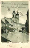 Székesfehérvár, Zirci templom a Nádor utcával, Pesti Hírlap reklámja a házfalon, Adler üzlete (fl)
