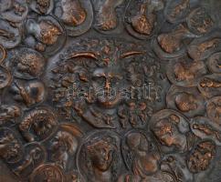 Antik mitológiai alakokat, jeleneteket ábrázoló dekoratív réz tál, d 41 cm