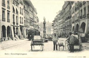 Bern, Gerechtigketisgasse / street, statue, dog, tram